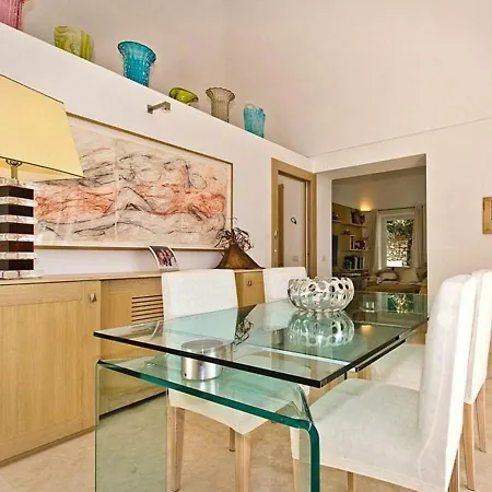 Vila Marina Little